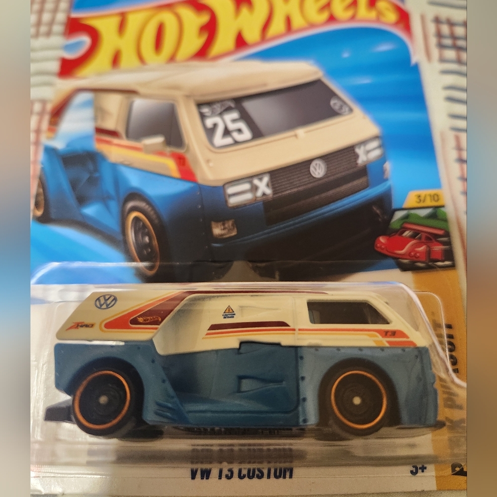New In Box 2 Pack HOT WHEELS VW T3 Custom By Mattel Yellow/blue